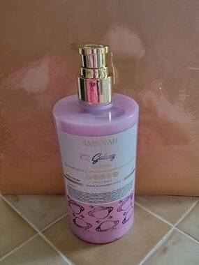 Aminnah Galaxy Lotion.